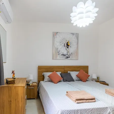 شقة Brand New 3 Bdr 2 Bth Bugibba B8 خليج سانت بول