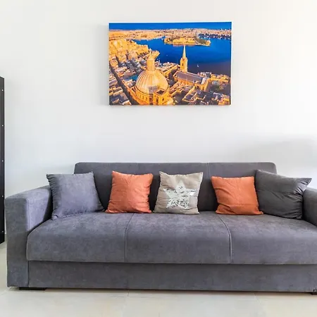 شقة Brand New 3 Bdr 2 Bth Bugibba B8