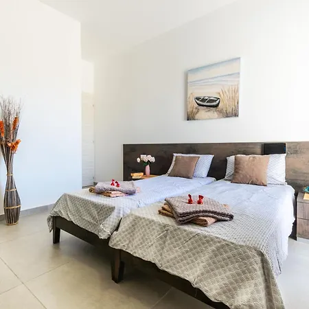 Brand New 3 Bdr 2 Bth Bugibba B8 *