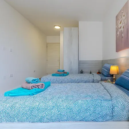 شقة Brand New 3 Bdr 2 Bth Bugibba B8