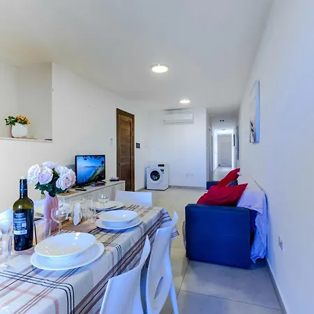 Brand New 3 Bdr 2 Bth Bugibba B8 شقة خليج سانت بول