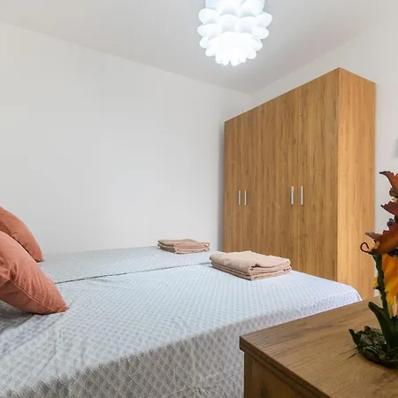 Brand New 3 Bdr 2 Bth Bugibba B8 Lejlighed *