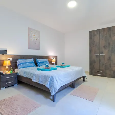 Brand New 3 Bdr 2 Bth Bugibba B8 Apartament *